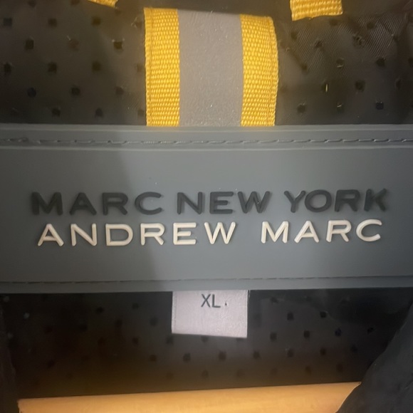 Andrew Marc Raincoat - Picture 3 of 4